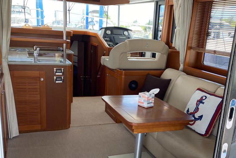 2015-44-beneteau-44-swift-trawler