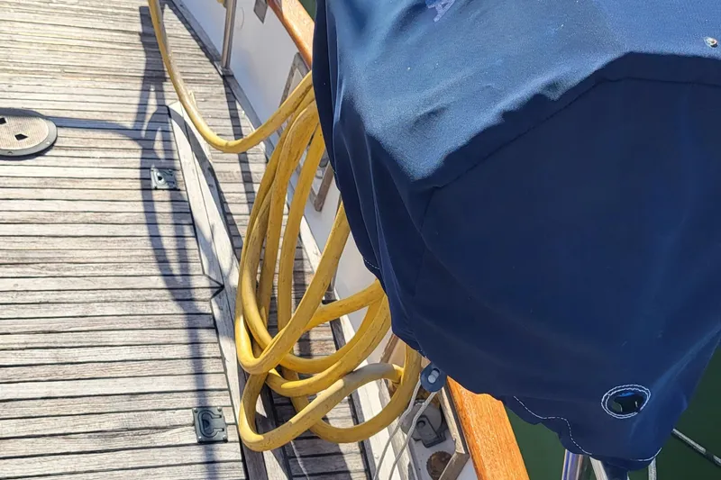 Maia Yacht Photos Pics 