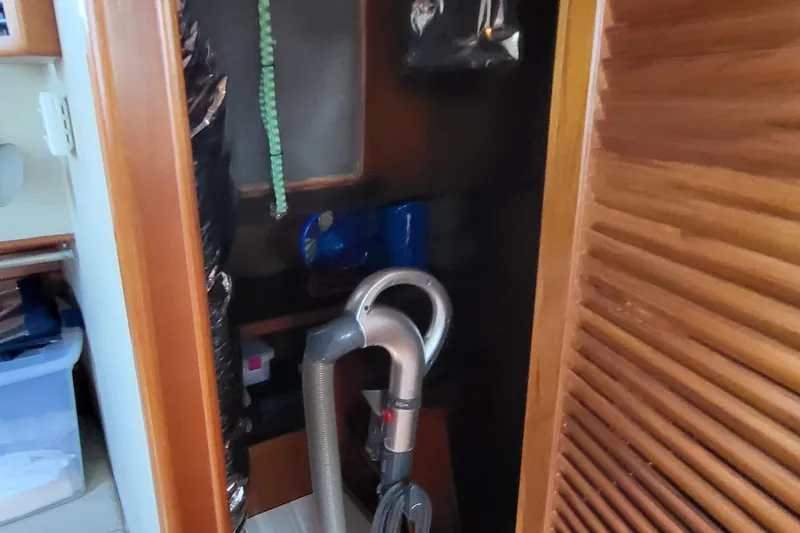 Maia Yacht Photos Pics 