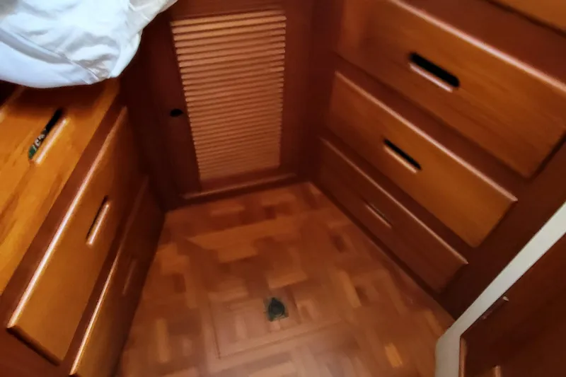 Maia Yacht Photos Pics 