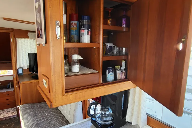 Maia Yacht Photos Pics 