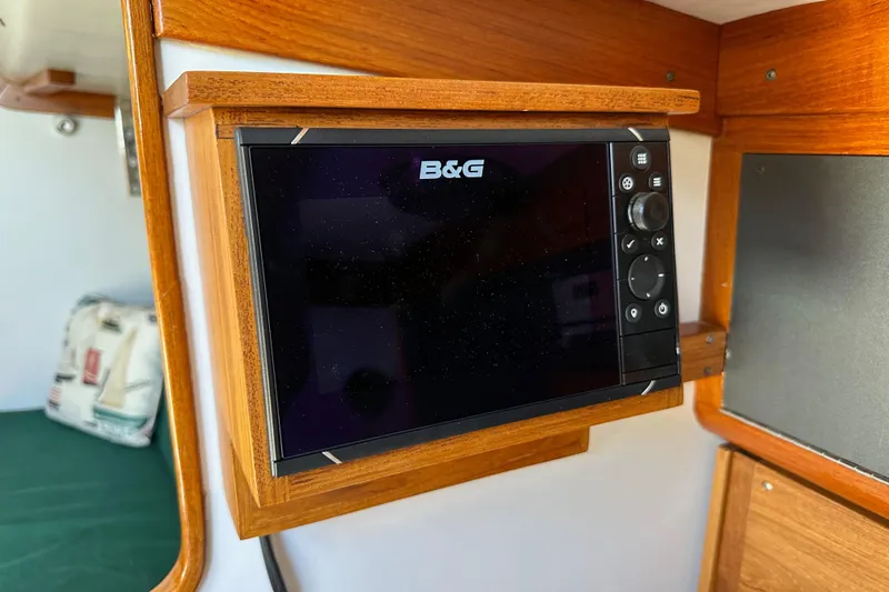 Ma Jolie Yacht Photos Pics B&G navigation system on 1996 J Boats J/120 yacht interior.