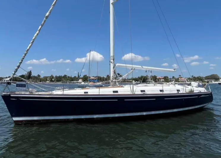 Cygnus Yacht Photos Pics 