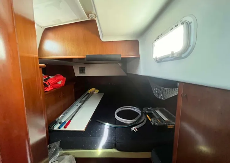 Cygnus Yacht Photos Pics 