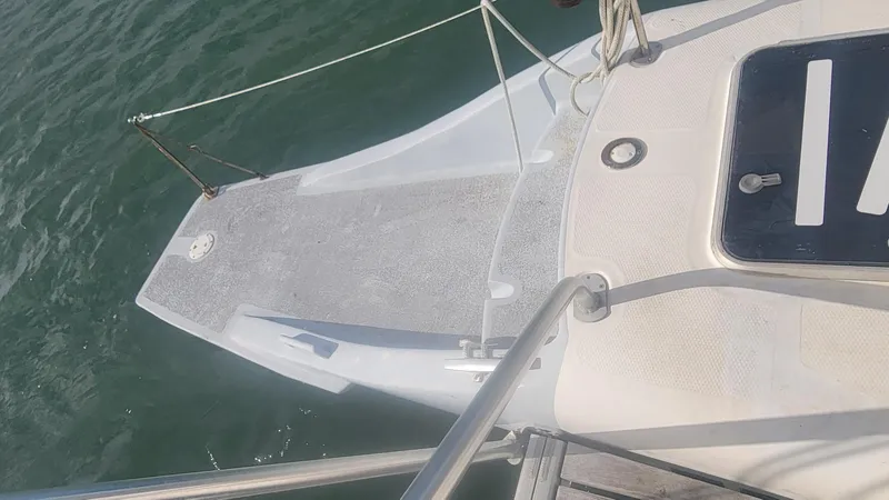 6 Kat Yacht Photos Pics 