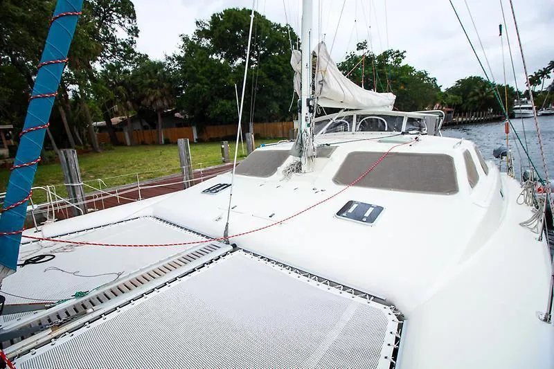 6 Kat Yacht Photos Pics 