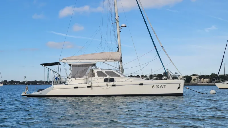 6 Kat Yacht Photos Pics 