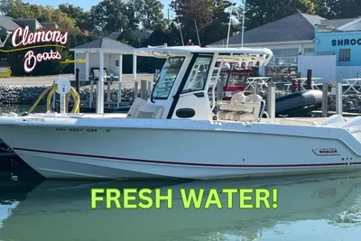 Boston Whaler 250 Outrage
