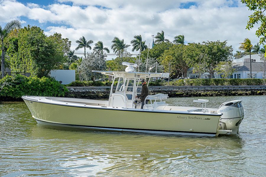 2020 Albury Brothers 33 Center Console