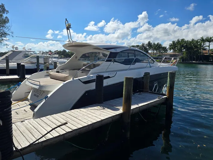 Ghost Yacht Photos Pics 