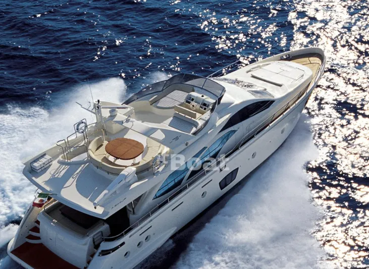 Sort Yacht Photos Pics 