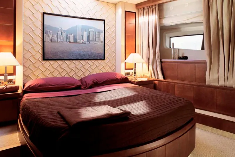 Sort Yacht Photos Pics 