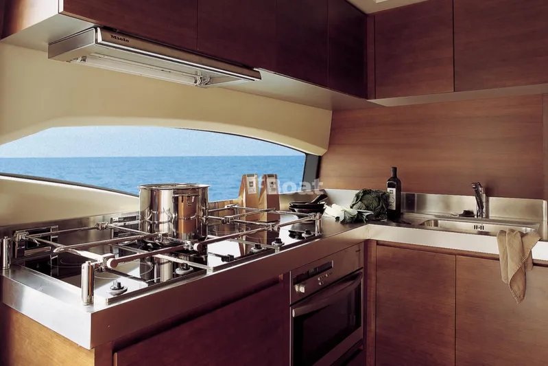 Sort Yacht Photos Pics 