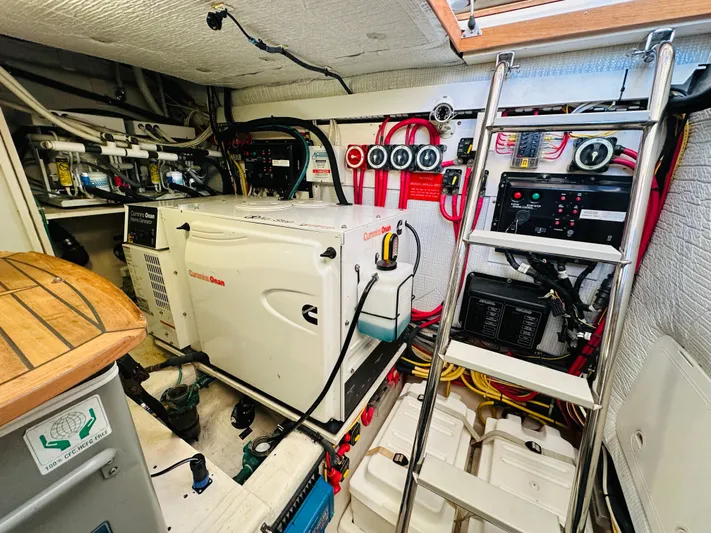 Sequel Yacht Photos Pics 