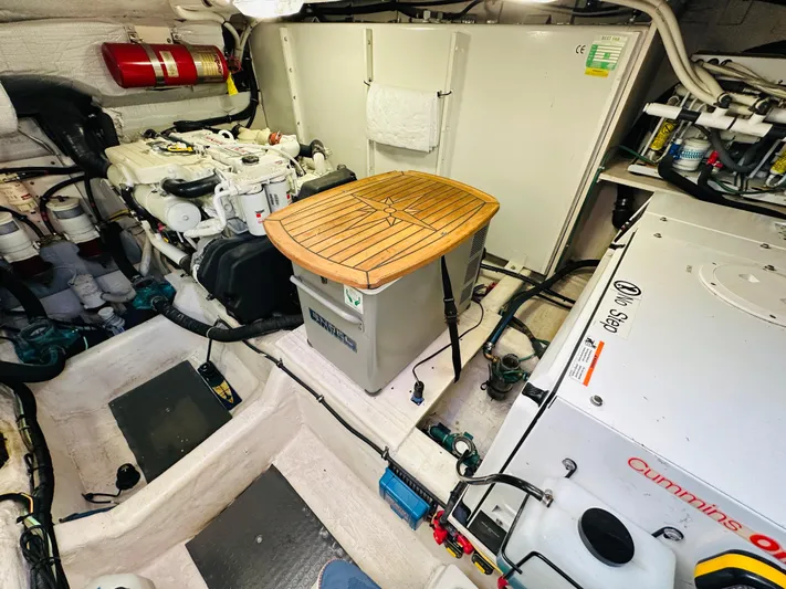 Sequel Yacht Photos Pics 