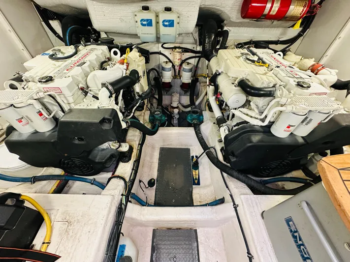 Sequel Yacht Photos Pics 