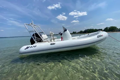Mercury Inflatables M570