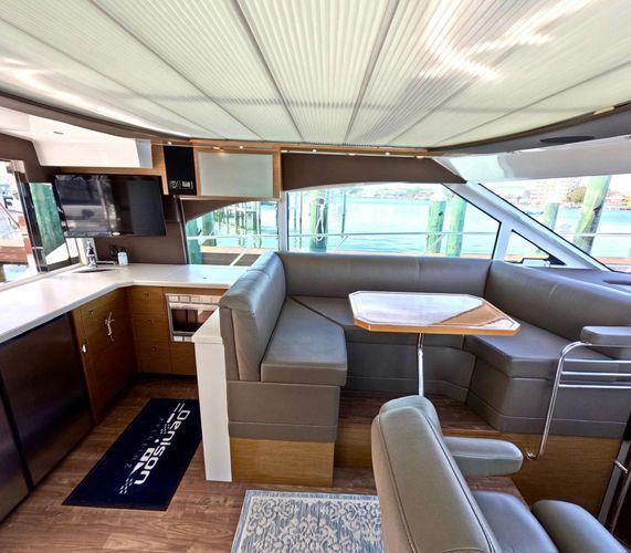 2016 Cruisers Yachts 45 