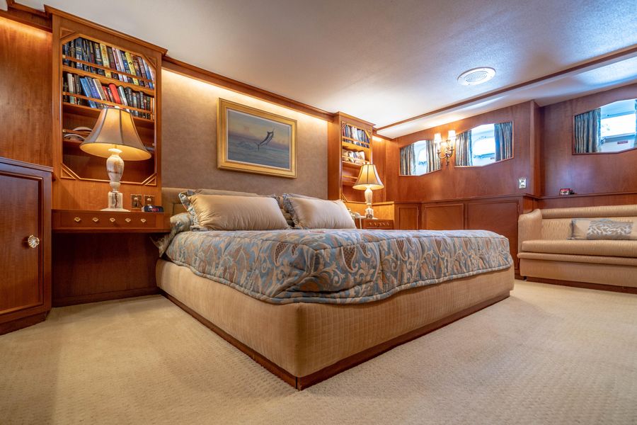 1977 Feadship 85