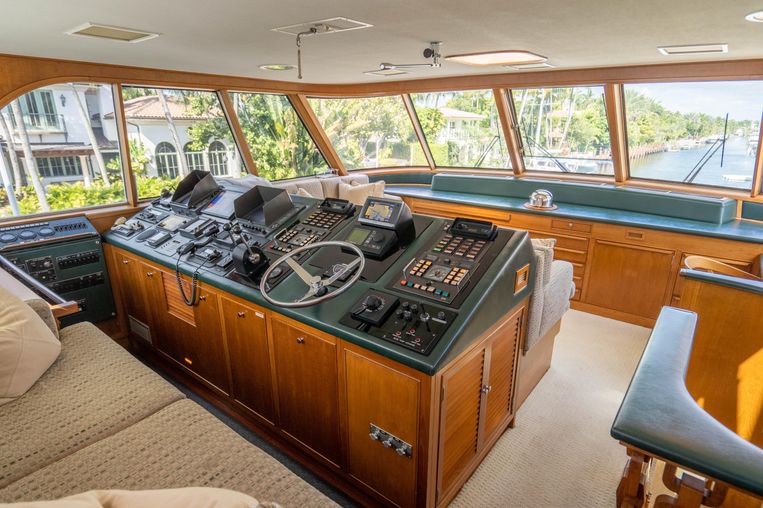 1977-85-feadship-85