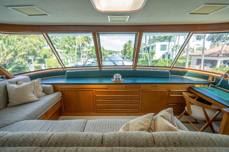 1977-85-feadship-85