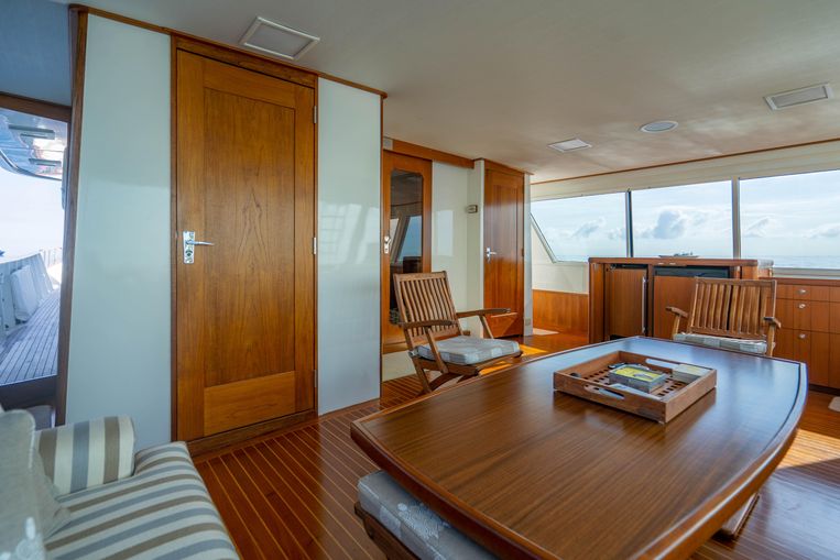 1977-85-feadship-85