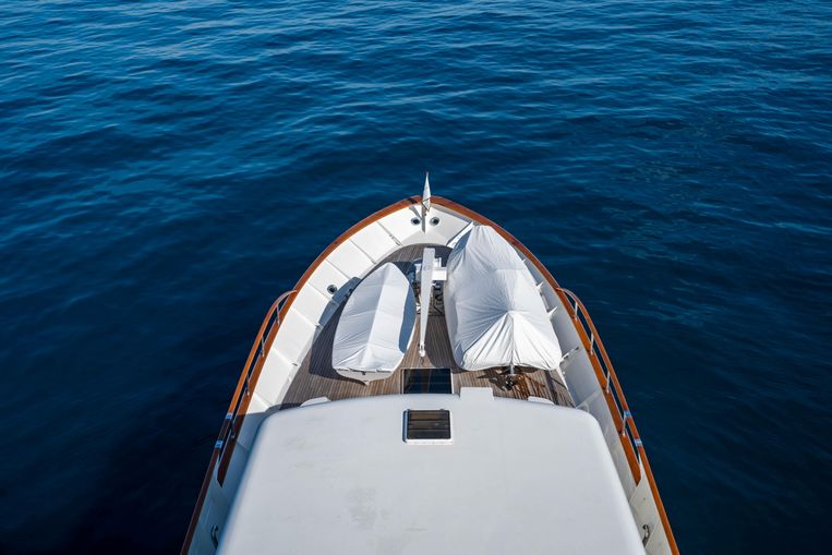 1977-85-feadship-85