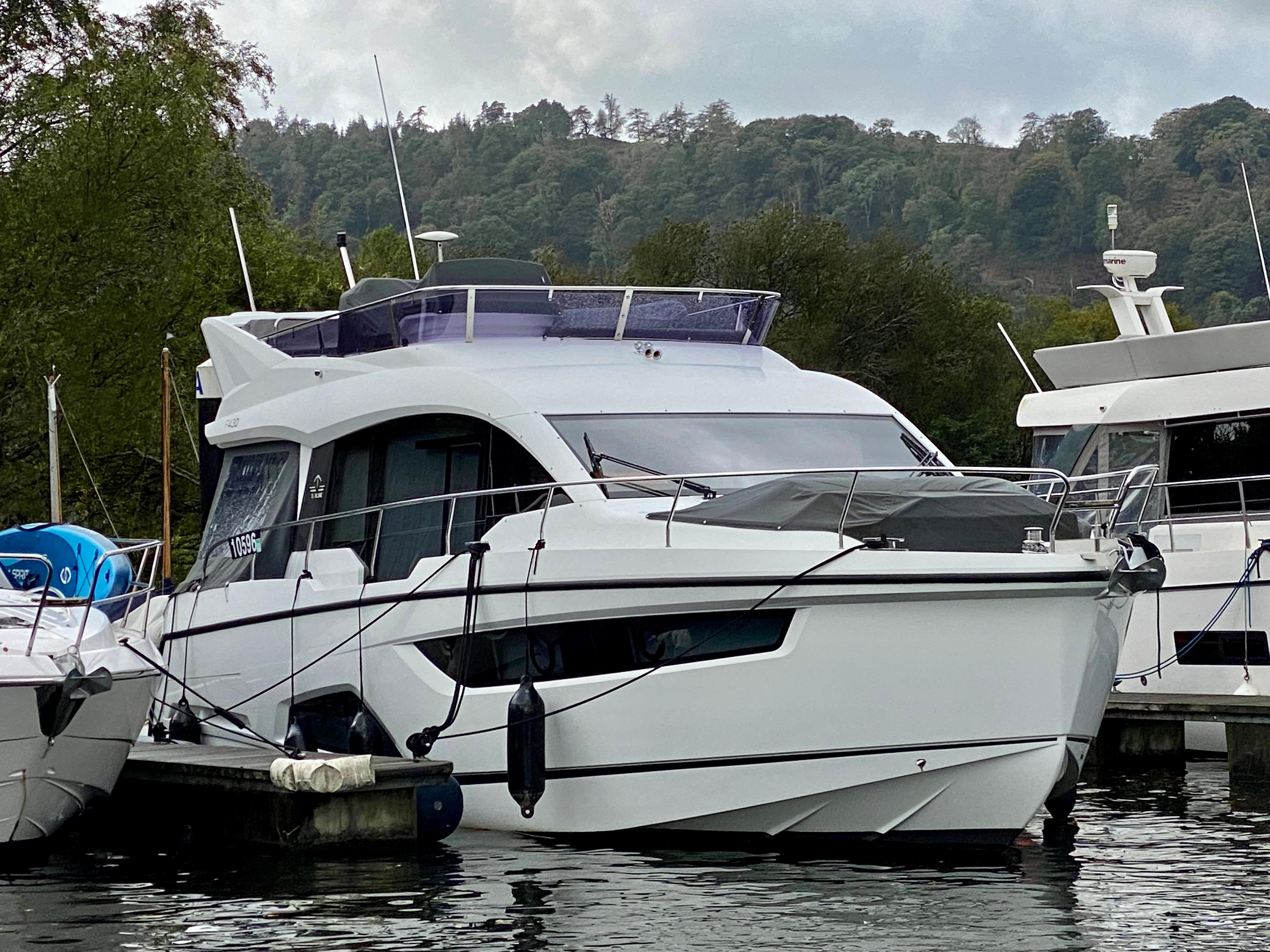 2019 Sealine F430