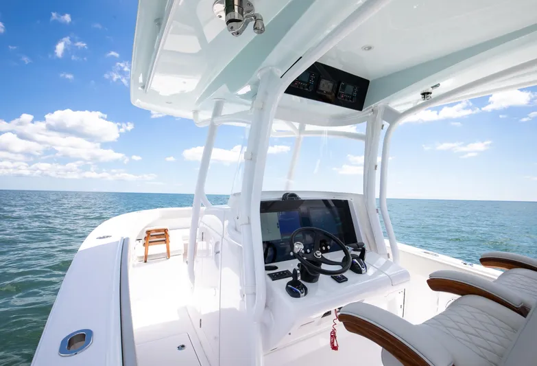  Yacht Photos Pics Helm