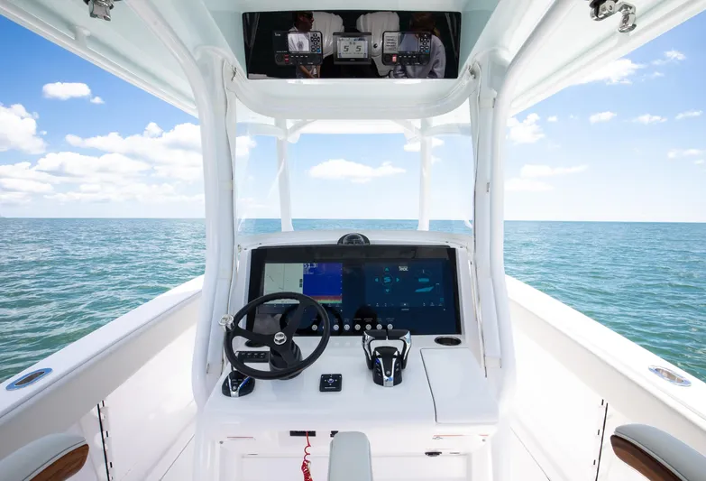  Yacht Photos Pics Helm