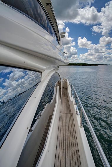 2012-70-azimut-70