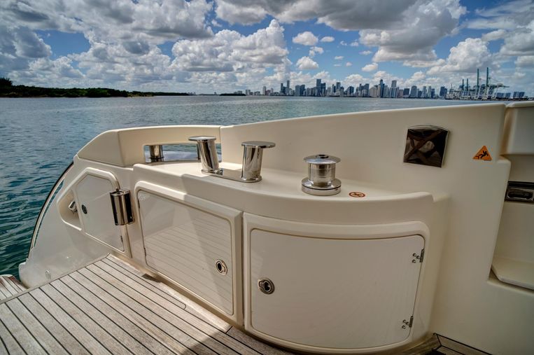2012-70-azimut-70