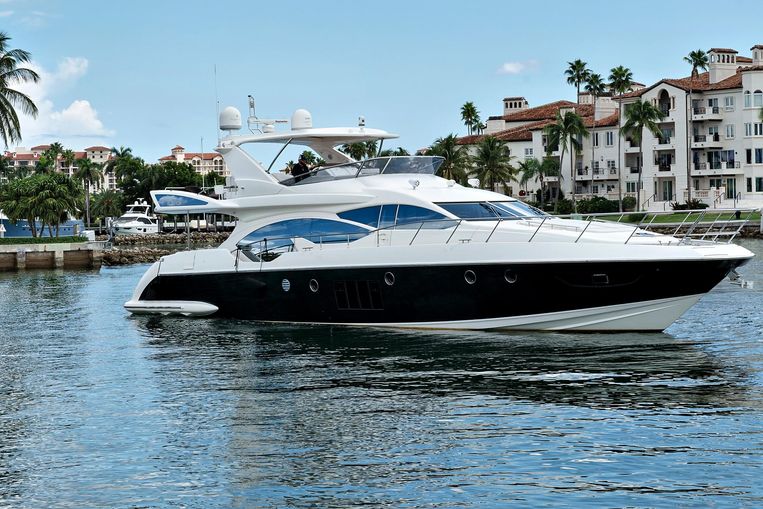 2012-70-azimut-70