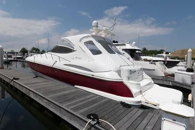 Cruisers Yachts 5370 Express