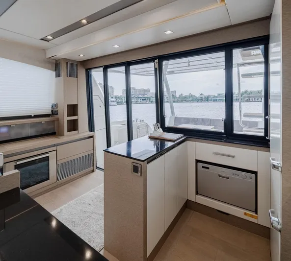 No Rush Yacht Photos Pics 