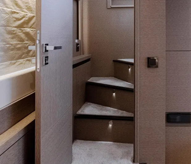 No Rush Yacht Photos Pics 