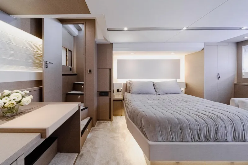 No Rush Yacht Photos Pics 