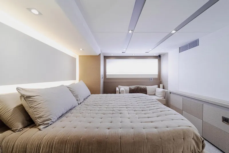 No Rush Yacht Photos Pics 