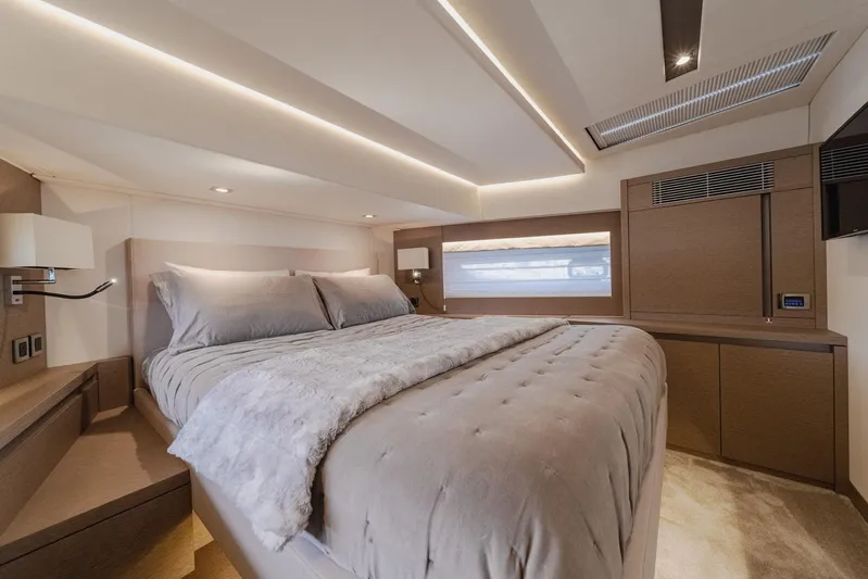 No Rush Yacht Photos Pics 