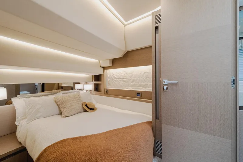 No Rush Yacht Photos Pics 