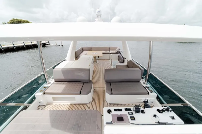 No Rush Yacht Photos Pics 