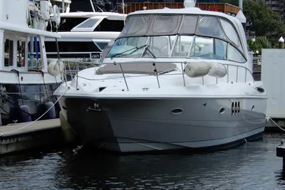 Cruisers Yachts 460 Express