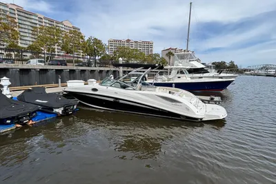 Sea Ray 290 Sundeck