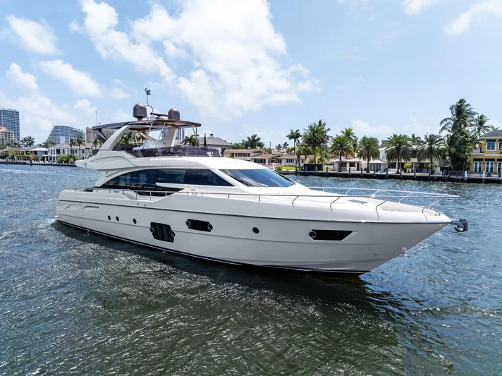 Blue Abalone Yacht Photos Pics 