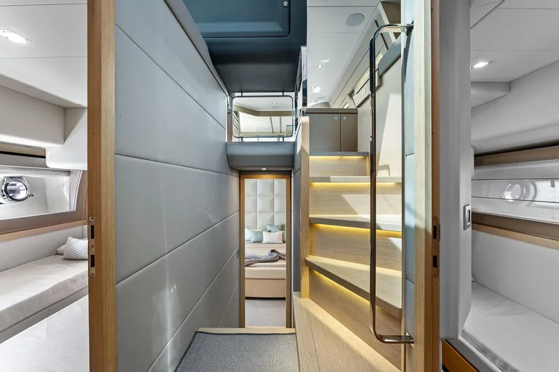 Blue Abalone Yacht Photos Pics 