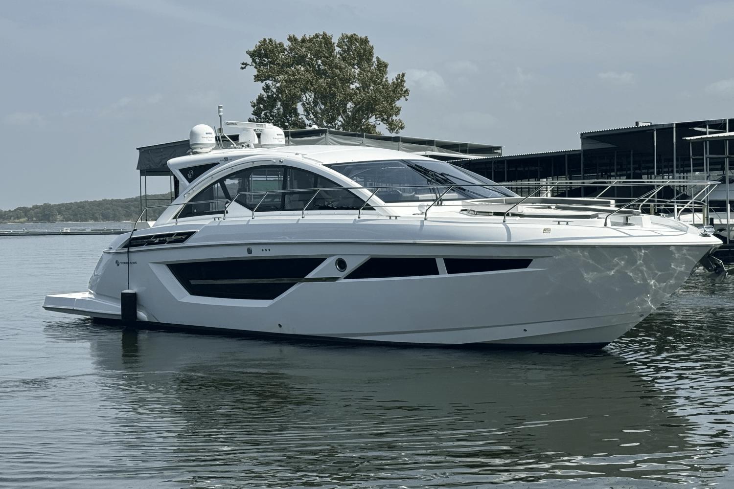 2018 Cruisers Yachts 50 Cantius Cruiser for sale - YachtWorld