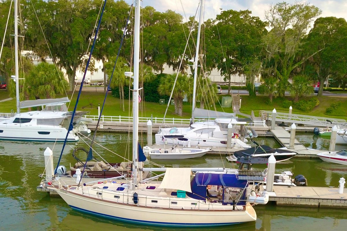 2006 Island Packet 44 