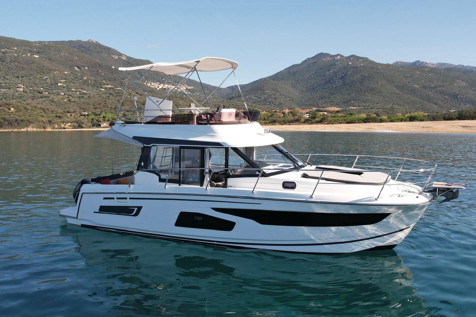 Jeanneau Merry Fisher 1095 FLY