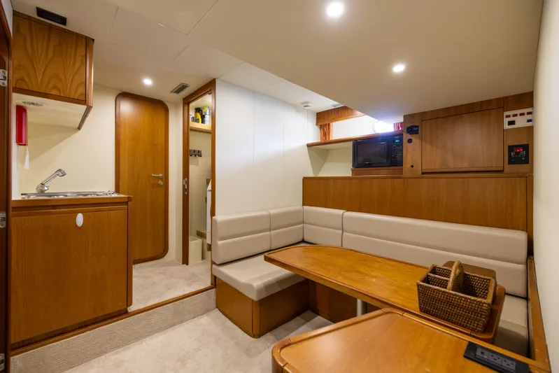 Dreamchaser Yacht Photos Pics Ferretti 94 Dreamchaser - Interior Crew Quarters