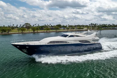 Ferretti Yachts 94 Raised Pilothouse